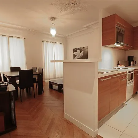 Bridgestreet Le Marais - Les Halles Отель 4*